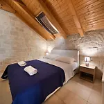Authentic Stone House, Zadar
