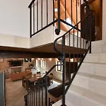 Authentic Stone House, * Zára